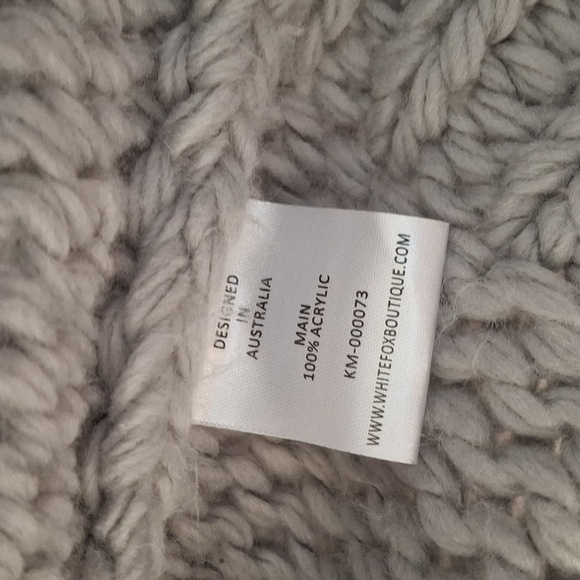 White Fox Boutique Chunky A Little Too Much Knit Cardigan/Grey/ Oversize Sm - Picture 7 of 14